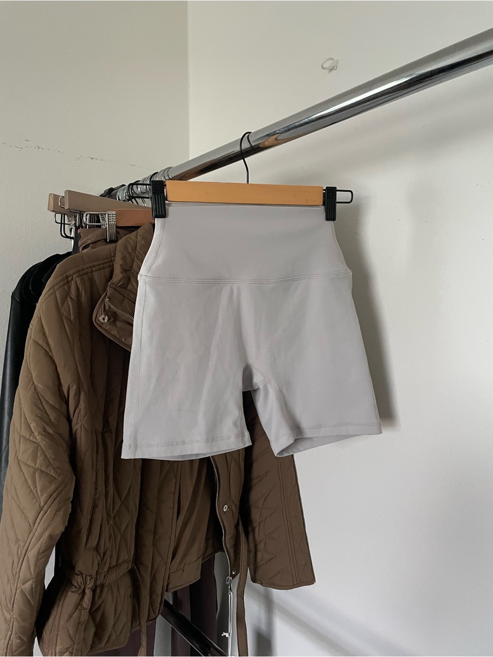 3/$15 SET Active High-Waist Bike Shorts - Light Gray
